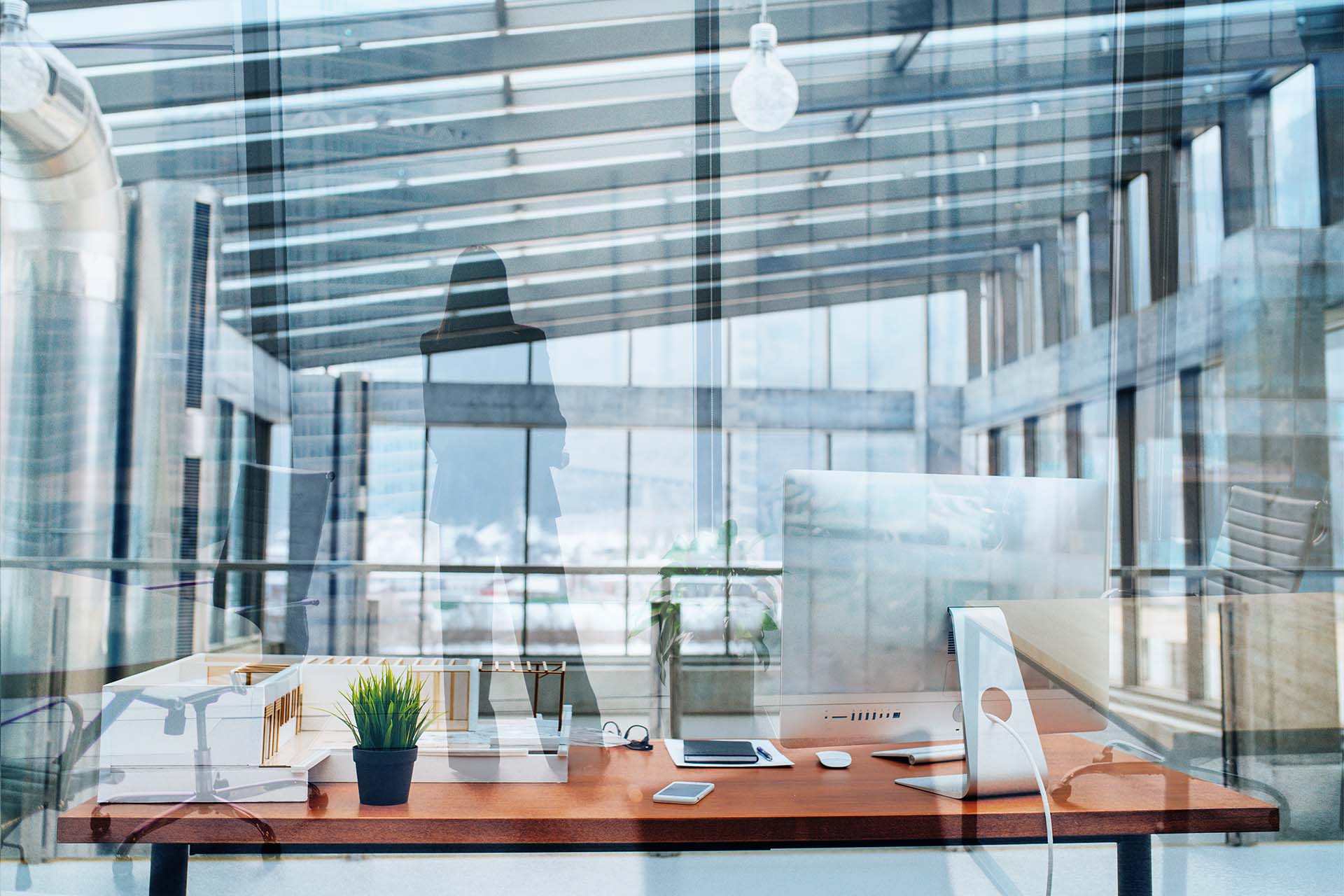 BUSINESS HUB